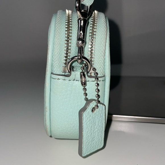 COACH ‘Jes Crossbody Bag’ in Sea Green Pebbled Leather - Picture 2 of 8